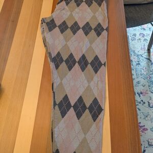 No Boundaries Black and Gray Argyle Leggings